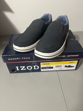 New Izod Men's Slip On Shoes Loafer Navy Barlow Lightweight Size 8 NWT